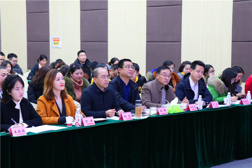 集團公司舉行“勵志踐行十九大，青年建功正當(dāng)時”主題演講比賽